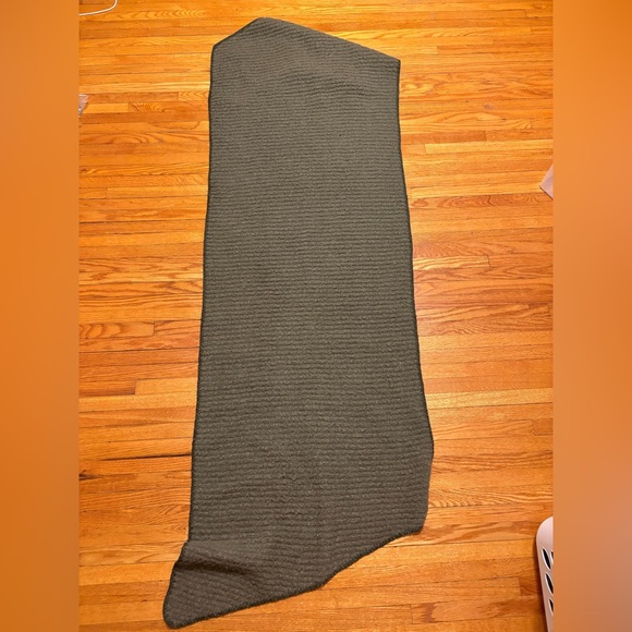 Anthropologie Cozy Boucle Knit Scarf - Picture 2 of 5